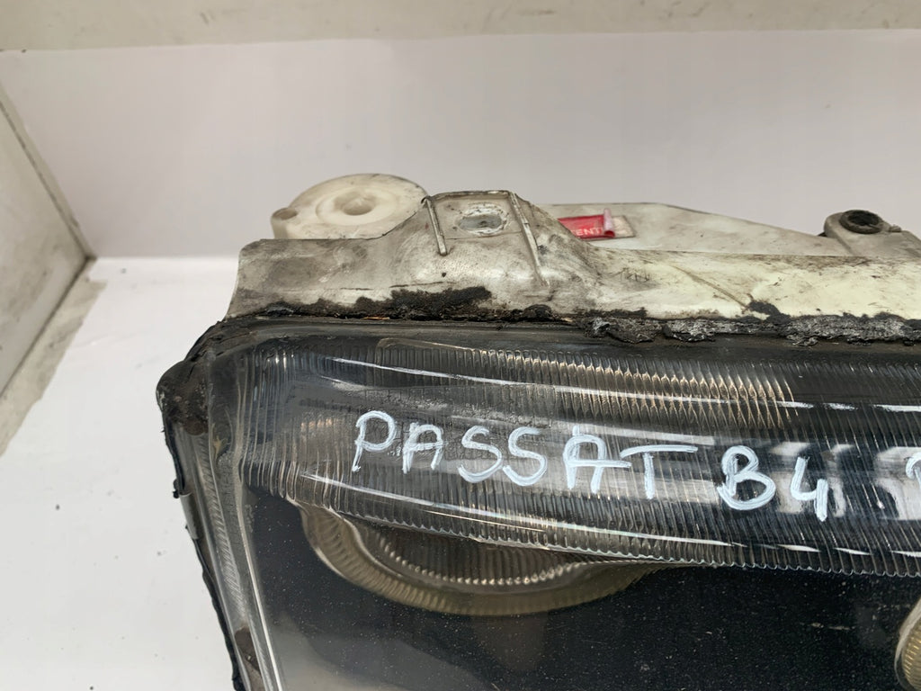 Frontscheinwerfer VW Passat B4 Ein Satz Scheinwerfer Headlight SCH3990395291uo