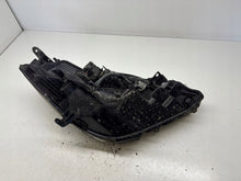 Laden Sie das Bild in den Galerie-Viewer, Frontscheinwerfer Toyota Yaris DRA67753 Links Scheinwerfer Headlight SCH7951767713tg