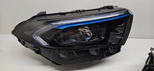 Laden Sie das Bild in den Galerie-Viewer, Frontscheinwerfer Mercedes-Benz Eqb X243 A2439068900 Ein Satz Headlight