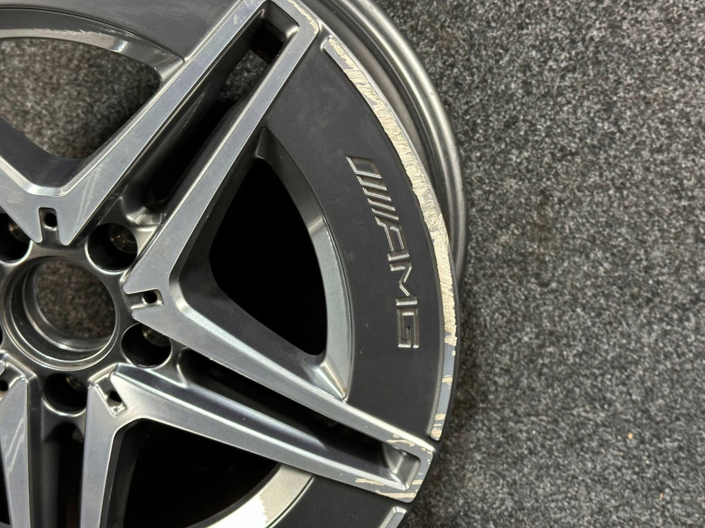 1x Alufelge 18 Zoll A2064011800 Mercedes-Benz W206 Rim Wheel FEL6418690097mw