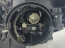 Laden Sie das Bild in den Galerie-Viewer, Frontscheinwerfer Mercedes-Benz W246 Rechts Scheinwerfer Headlight SCH3190508315gy