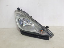 Laden Sie das Bild in den Galerie-Viewer, Frontscheinwerfer Honda Jazz III FALSE Scheinwerfer Headlight SCH9606042526ji