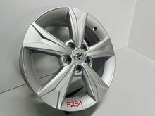 Laden Sie das Bild in den Galerie-Viewer, 1x Alufelge 17 Zoll 6.5" 5x114.3 45ET Glanz Silber PW457-10001 Toyota C-Hr Chr FEL9014038732rn