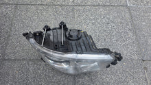 Laden Sie das Bild in den Galerie-Viewer, Frontscheinwerfer Mercedes-Benz A9608202939 Xenon Rechts Scheinwerfer Headlight SCH7467521476yp