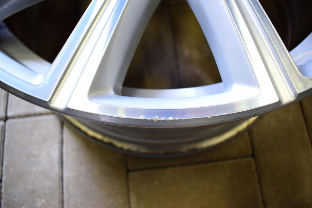 1x Alufelge 18 Zoll 8.0" 5x108 42ET Glanz Silber 31445301 Volvo V90 Xc90 II Xc60