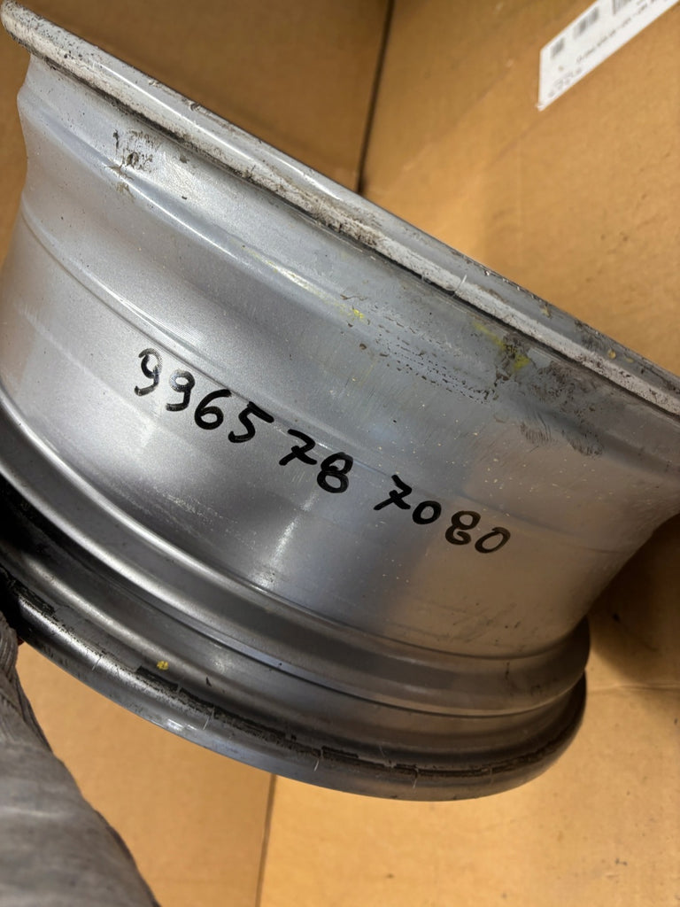 1x Alufelge 18 Zoll 7.0" 5x114.3 45ET Glanz Graphit 9965787080 Mazda Cx30 FEL6250234701we