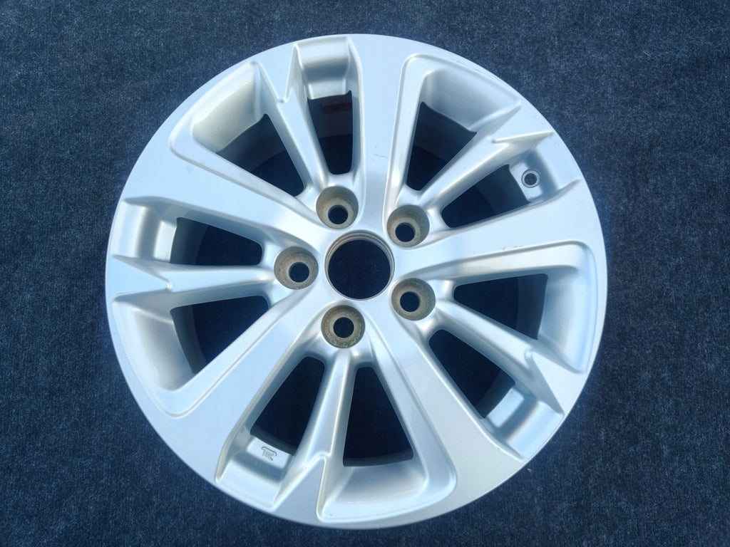 1x Alufelge 16 Zoll 6.5" 5x114.3 45ET Silber 42611-0DK50 Toyota Yaris Cross FEL5356518125oq