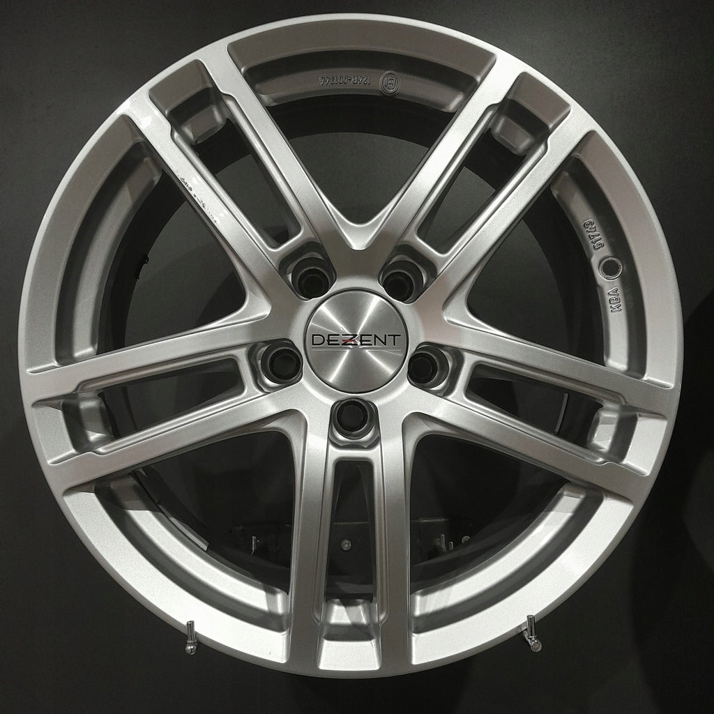 4x Alufelge 17 Zoll 7.0" 5x112 44 5ET Glanz Silber KBA51743 Mercedes-Benz W206 FEL2583515735wc
