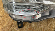 Load image into Gallery viewer, Frontscheinwerfer Citroën Aircross 9682828180 LED Ein Stück (Rechts oder Links)
