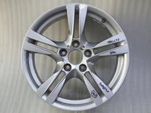 Load image into Gallery viewer, 1x Alufelge 18 Zoll 9.0" 5x120 41ET Glanz Silber 7842637 BMW X1 E84 Rim Wheel FEL4777890867jw
