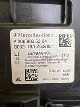 Load image into Gallery viewer, Frontscheinwerfer Mercedes-Benz W206 A2069065304 LED Rechts oder Links SCH9261104367la