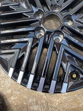 Load image into Gallery viewer, 1x Alufelge 17 Zoll 6.5&quot; 5x114.3 R337653 R887653 Nissan Leaf Rim Wheel