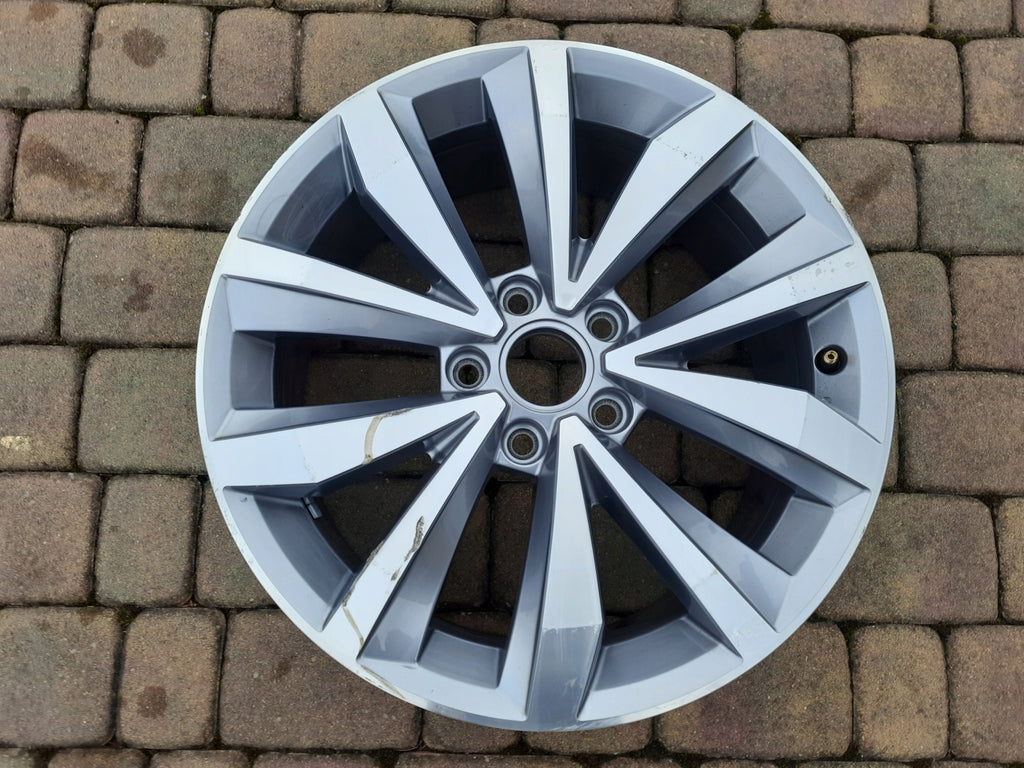 1x Alufelge 17 Zoll 7.0" 5x112 45ET Silber 2GA601025 VW T-Roc Rim Wheel FEL4037502405rw