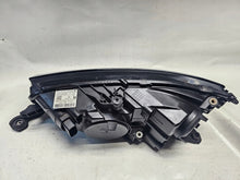 Laden Sie das Bild in den Galerie-Viewer, Frontscheinwerfer Skoda Fabia III 6V1941016D LED Rechts Scheinwerfer Headlight SCH9108374028up
