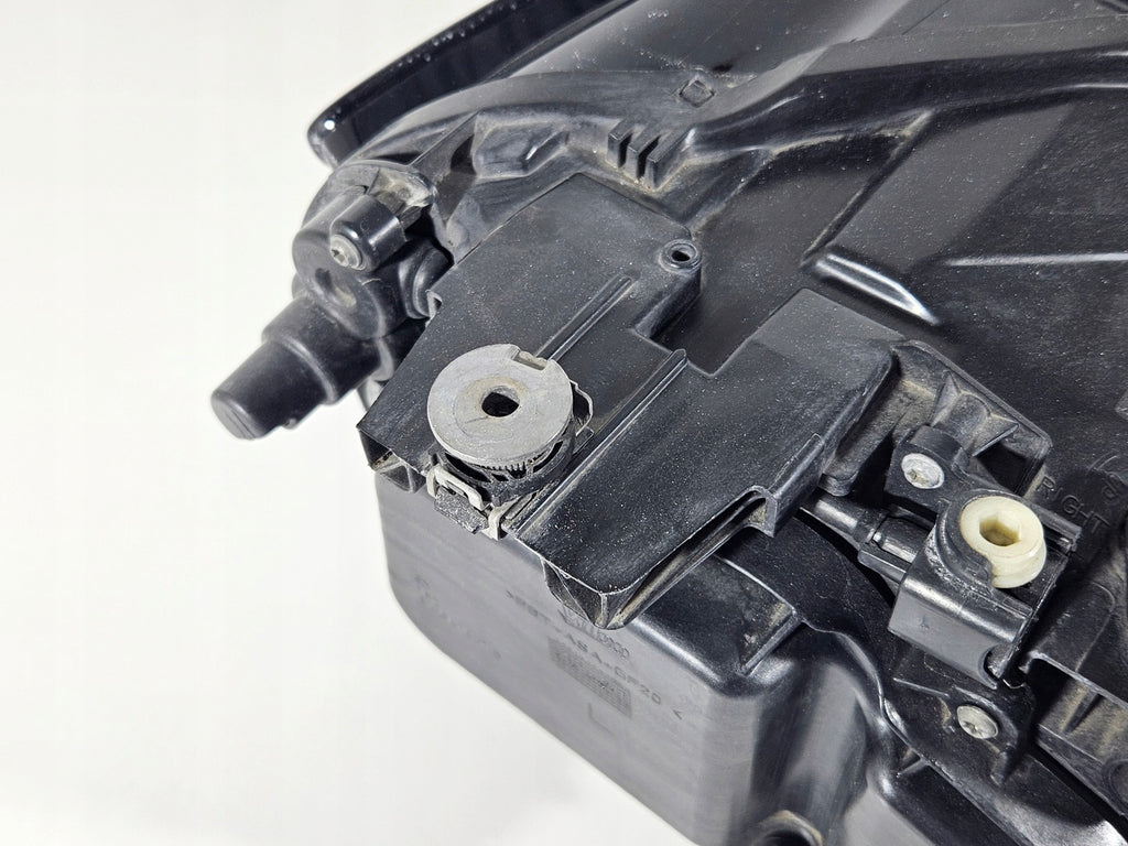 Frontscheinwerfer VW Golf Sportsvan 517941031B Xenon Links Headlight SCH1807969878cr