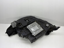 Laden Sie das Bild in den Galerie-Viewer, Frontscheinwerfer Opel Corsa F 39162659 Rechts Scheinwerfer Headlight SCH4397838848tn