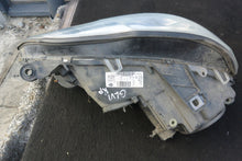 Load image into Gallery viewer, Frontscheinwerfer Mercedes-Benz W164 A1648203161 Xenon Rechts oder Links