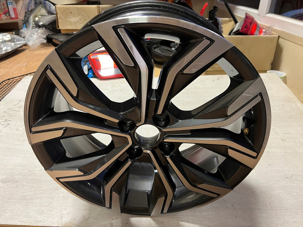 1x Alufelge 17 Zoll 7.0" 4x100 37ET Glanz Graphit 403008911R Mg Clio I V FEL5244548925ui