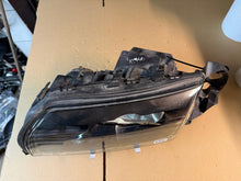Laden Sie das Bild in den Galerie-Viewer, Frontscheinwerfer Volvo S80 30655901 Xenon Links Scheinwerfer Headlight SCH3141357048wn