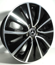 Laden Sie das Bild in den Galerie-Viewer, 4x Alufelge 18 Zoll 8.0&quot; 5x112 33ET Glanz Schwarz A2574010700 Mercedes-Benz