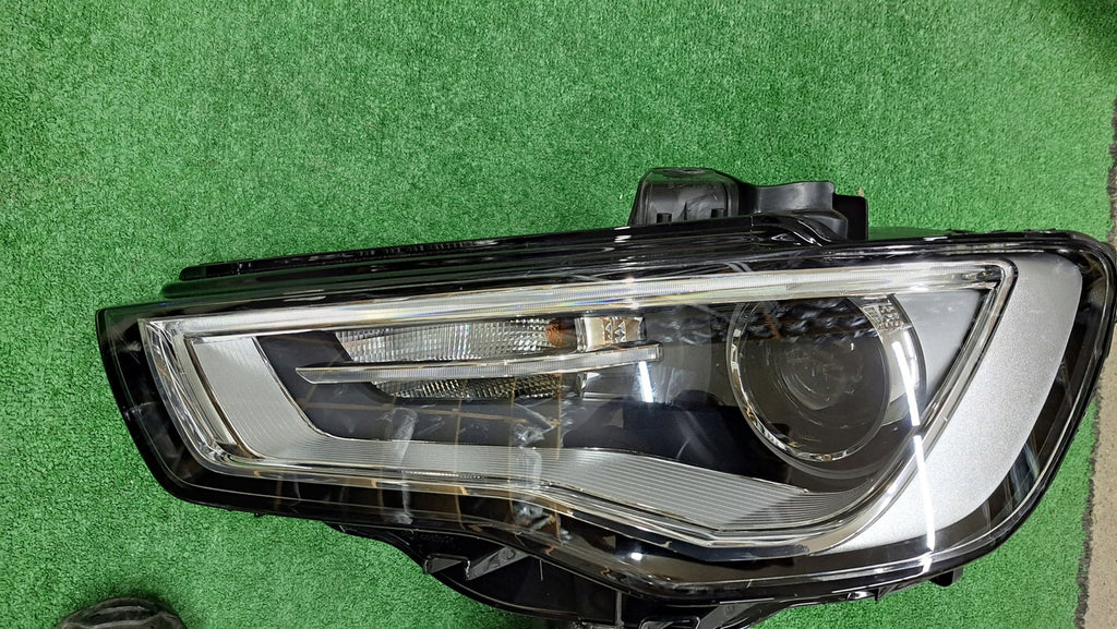 Frontscheinwerfer Audi A3 8V0941005 Xenon Links Scheinwerfer Headlight