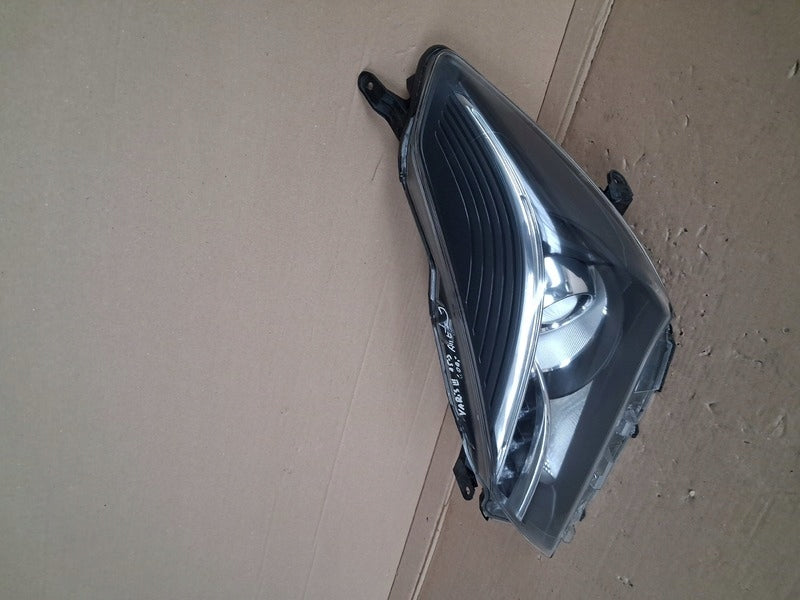 Frontscheinwerfer Toyota Yaris LED Links Scheinwerfer Headlight SCH8852932937cw