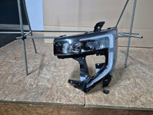 Laden Sie das Bild in den Galerie-Viewer, Frontscheinwerfer Renault Master 260609073R Links Scheinwerfer Headlight SCH7198073742yj