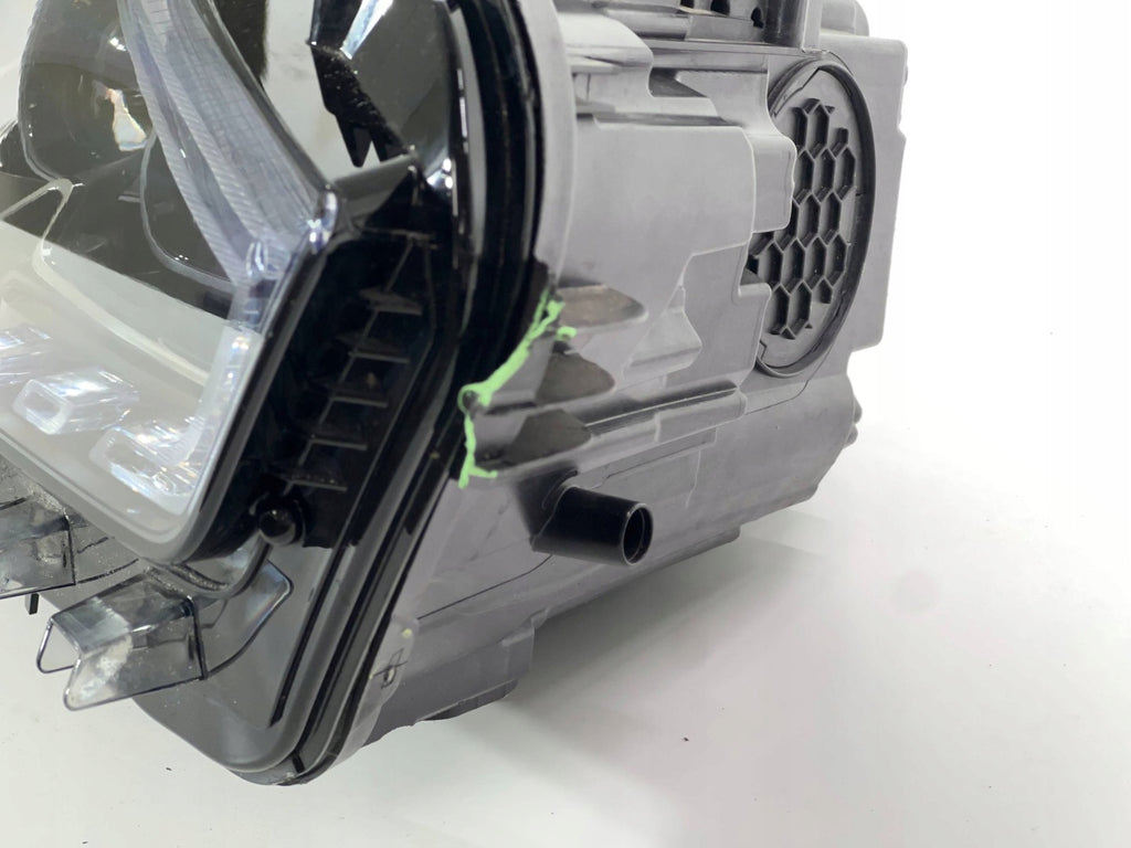 Frontscheinwerfer Mercedes-Benz Cla X118 C118 A1189061401 Links Headlight SCH8649771109vr