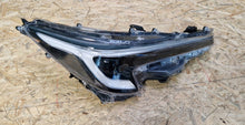 Load image into Gallery viewer, Frontscheinwerfer Toyota Corolla 81110-02X10 Rechts Scheinwerfer Headlight SCH1037370991fn