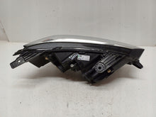 Laden Sie das Bild in den Galerie-Viewer, Frontscheinwerfer Dacia Sandero III 260607161R LED Links Scheinwerfer Headlight