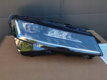 Laden Sie das Bild in den Galerie-Viewer, Frontscheinwerfer Skoda Superb III 3V1941016D Full LED Rechts Headlight