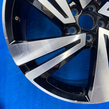 Laden Sie das Bild in den Galerie-Viewer, 1x Alufelge 18 Zoll 7.0" 5x100 39ET 2GM601025H VW T-Cross Rim Wheel FEL7657335137kk