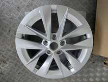 Laden Sie das Bild in den Galerie-Viewer, 1x Alufelge 17 Zoll 7.0" 5x112 46ET 5E3601025E Skoda Octavia Iv Rim Wheel FEL2016410829hn