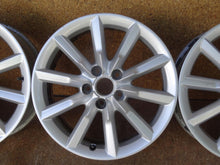 Load image into Gallery viewer, 1x Alufelge 17 Zoll 7.0" 5x112 43ET Glanz Silber 8U0601025B Audi Q3 Rim Wheel FEL3603735436tl