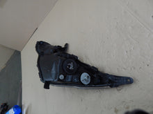 Laden Sie das Bild in den Galerie-Viewer, Frontscheinwerfer Toyota Aygo Rechts Scheinwerfer Headlight SCH6254704279zp