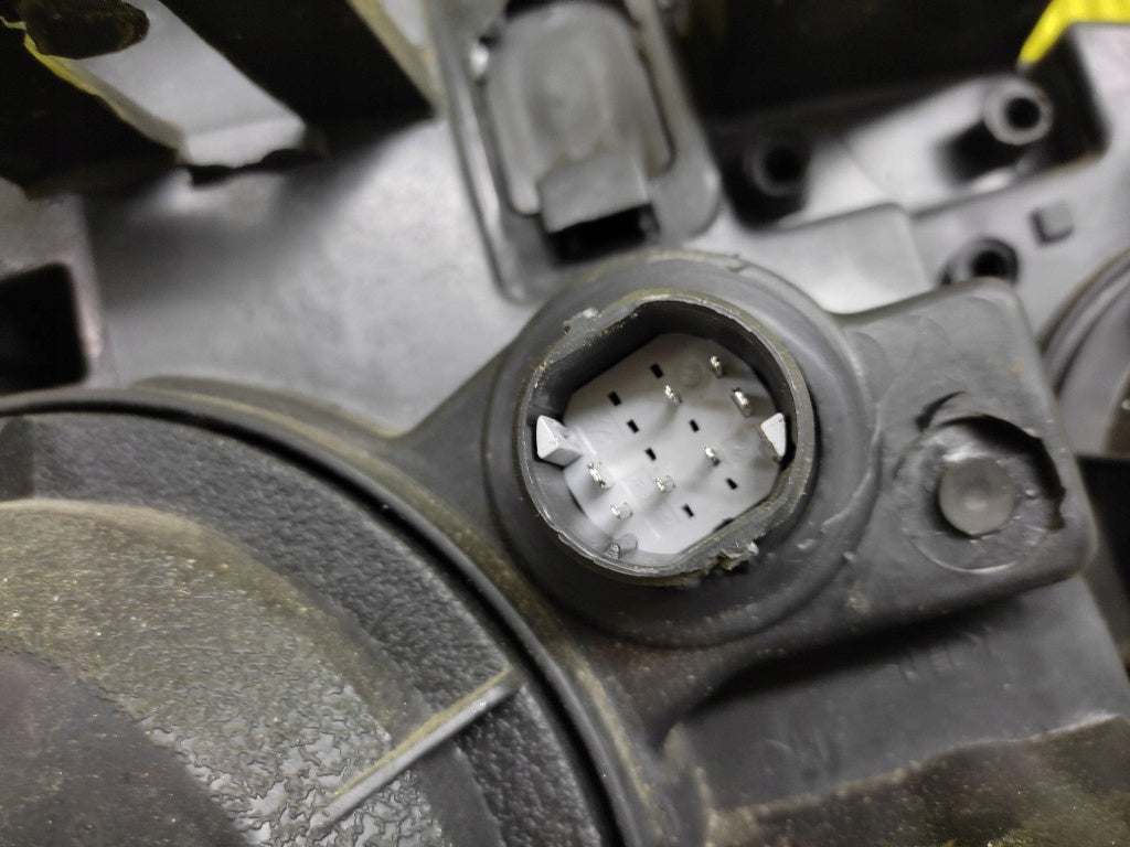 Frontscheinwerfer Fiat Linea Links Scheinwerfer Headlight SCH8070652810hg