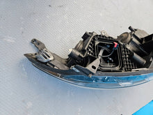 Laden Sie das Bild in den Galerie-Viewer, Frontscheinwerfer Renault Kadjar 260605720R 01177001 Vorderseite Headlight SCH9077387591px