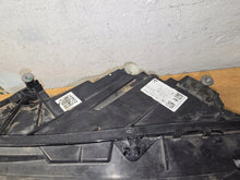 Laden Sie das Bild in den Galerie-Viewer, Frontscheinwerfer Mercedes-Benz Cla A1189068300 LED Links Scheinwerfer Headlight SCH9075788970sc
