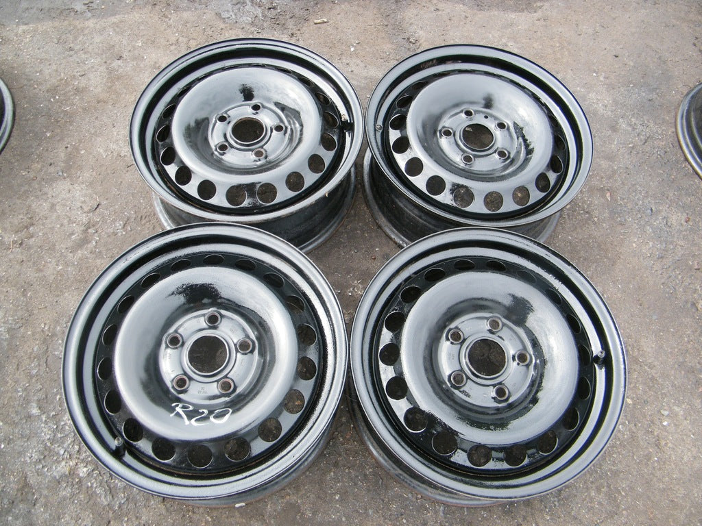4x Alufelge 15 Zoll 6.0" 5x112 47ET Schwarz VW Caddy V Golf III Jetta VI Touran FEL4648129954me