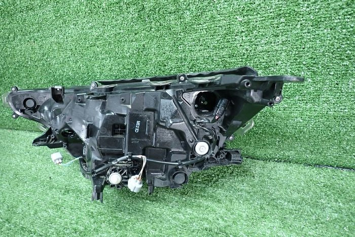 Frontscheinwerfer Toyota V 7444NA Rechts Scheinwerfer Headlight SCH3915057299jn