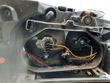 Laden Sie das Bild in den Galerie-Viewer, Frontscheinwerfer VW Transporter Caravelle 304411175L Links Headlight SCH5362815768mm