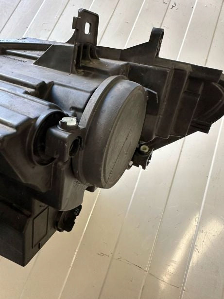Frontscheinwerfer Mercedes-Benz Sprinter A9109060100 Rechts Headlight SCH4780260458gu