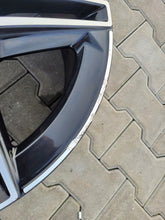 Laden Sie das Bild in den Galerie-Viewer, 1x Alufelge 18 Zoll 8.0" 5x112 44ET Glanz Schwarz A2134016300 Mercedes-Benz W213 FEL4488420475yk