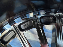 Laden Sie das Bild in den Galerie-Viewer, 1x Alufelge 20 Zoll A2434010600 Mercedes-Benz Eqa Amg Rim Wheel FEL3170601130vs