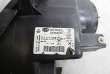 Laden Sie das Bild in den Galerie-Viewer, Frontscheinwerfer Mercedes-Benz Viano A6398202961 Xenon Rechts Headlight