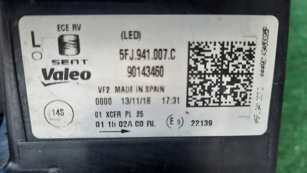 Frontscheinwerfer Seat Tarraco 5FJ941007C Full LED Links Scheinwerfer Headlight