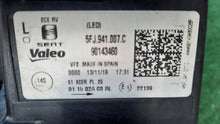 Laden Sie das Bild in den Galerie-Viewer, Frontscheinwerfer Seat Tarraco 5FJ941007C Full LED Links Scheinwerfer Headlight