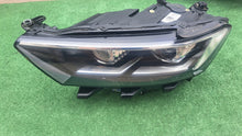 Laden Sie das Bild in den Galerie-Viewer, Frontscheinwerfer VW T-Roc 2GA941035 Full LED Links Scheinwerfer Headlight