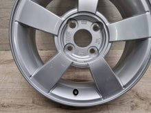 Laden Sie das Bild in den Galerie-Viewer, 1x Alufelge 15 Zoll 5.5" 4x100 46ET Glanz Silber 52910-1G250 Kia Rio Rim Wheel FEL2206294682ru