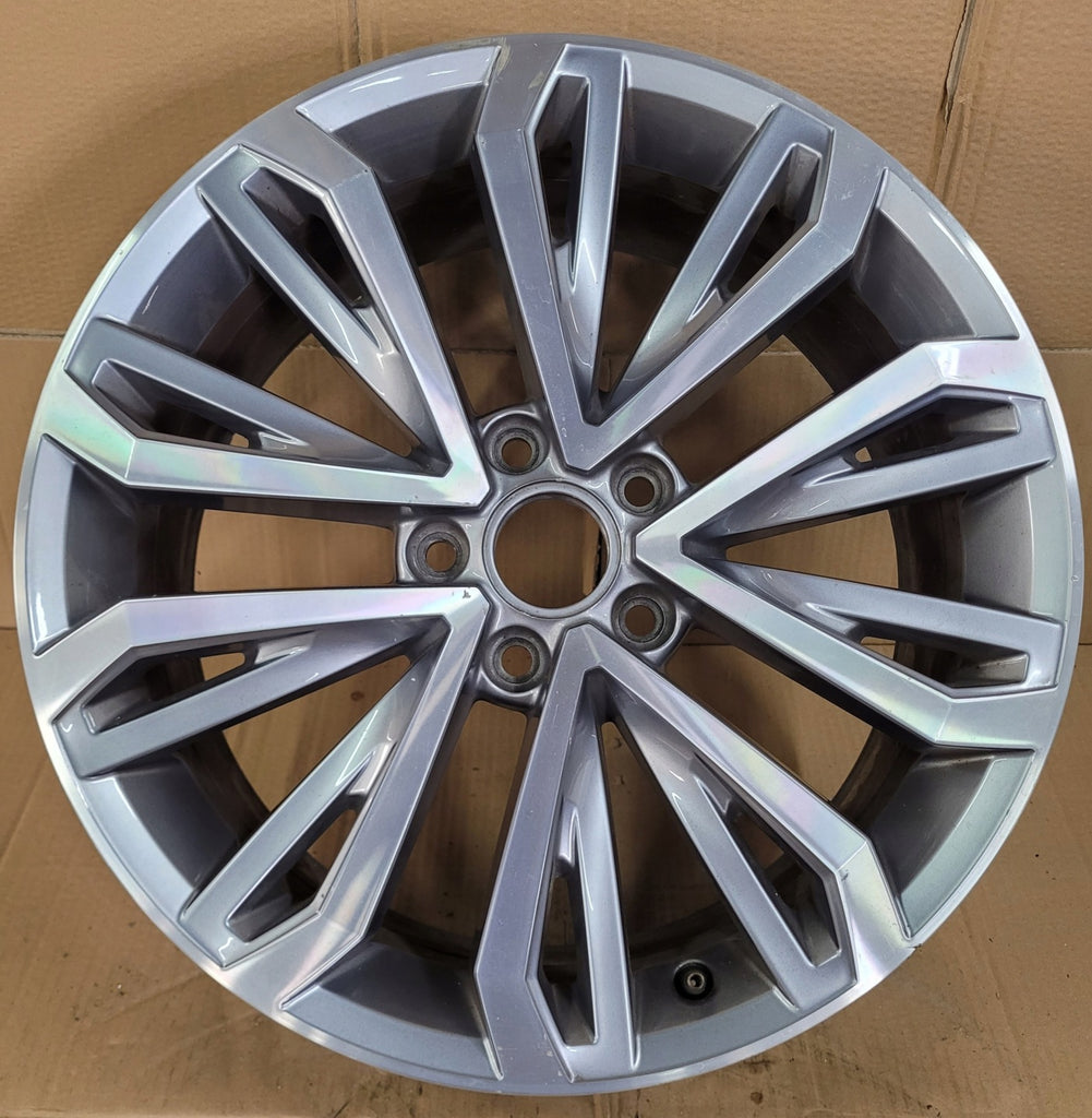 1x Alufelge 18 Zoll 7.0" 5x112 45ET Glanz 2GA601025E Mg T-Roc Rim Wheel FEL7088929954yz